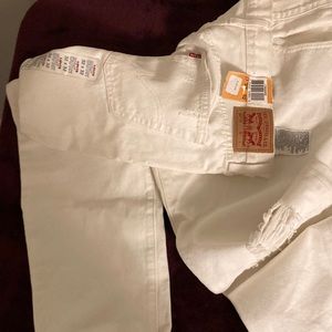 Levi distressed button fly